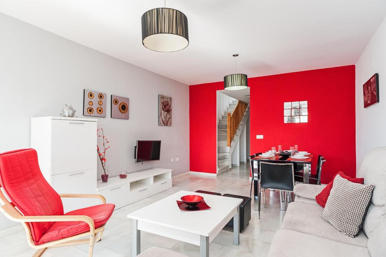 Duplex Tejar D Piscinas Y Familias Apartment โกนิล เด ลาฟรอนเตรา ภายนอก รูปภาพ
