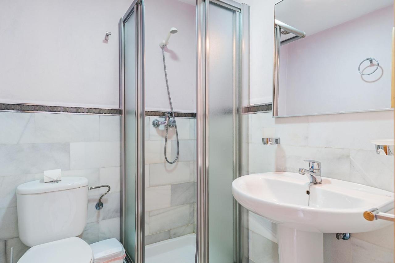Duplex Tejar D Piscinas Y Familias Apartment โกนิล เด ลาฟรอนเตรา ภายนอก รูปภาพ
