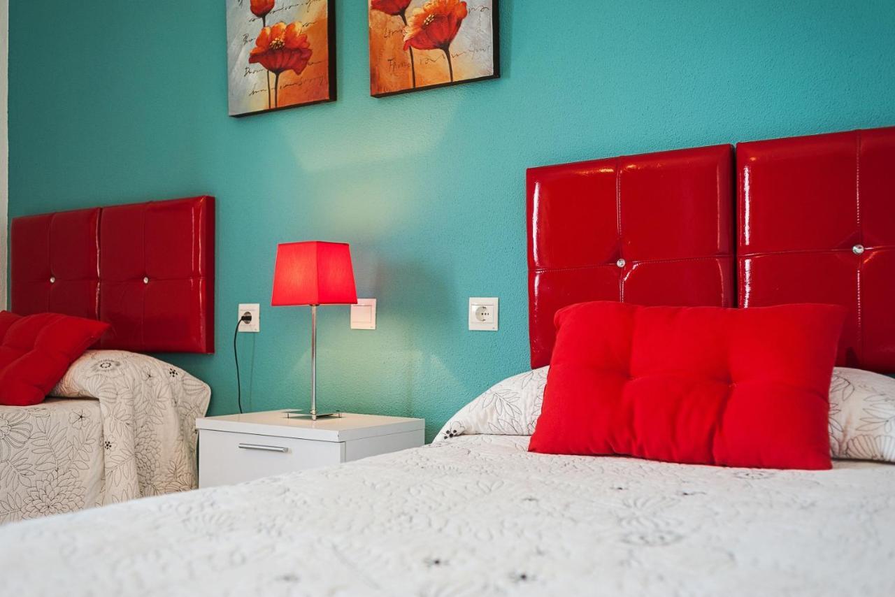 Duplex Tejar D Piscinas Y Familias Apartment โกนิล เด ลาฟรอนเตรา ภายนอก รูปภาพ